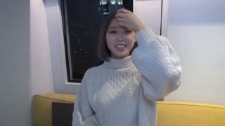 【渣女来袭】上午野外 蓝天白云大太阳 无套啪啪口交舔穴 释放天性 淫荡刺激 挑战各种高难度